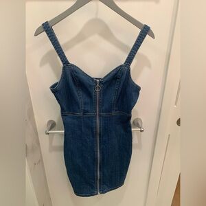 💙 Preloved Guess Blue Denim Dress Size Medium 💙